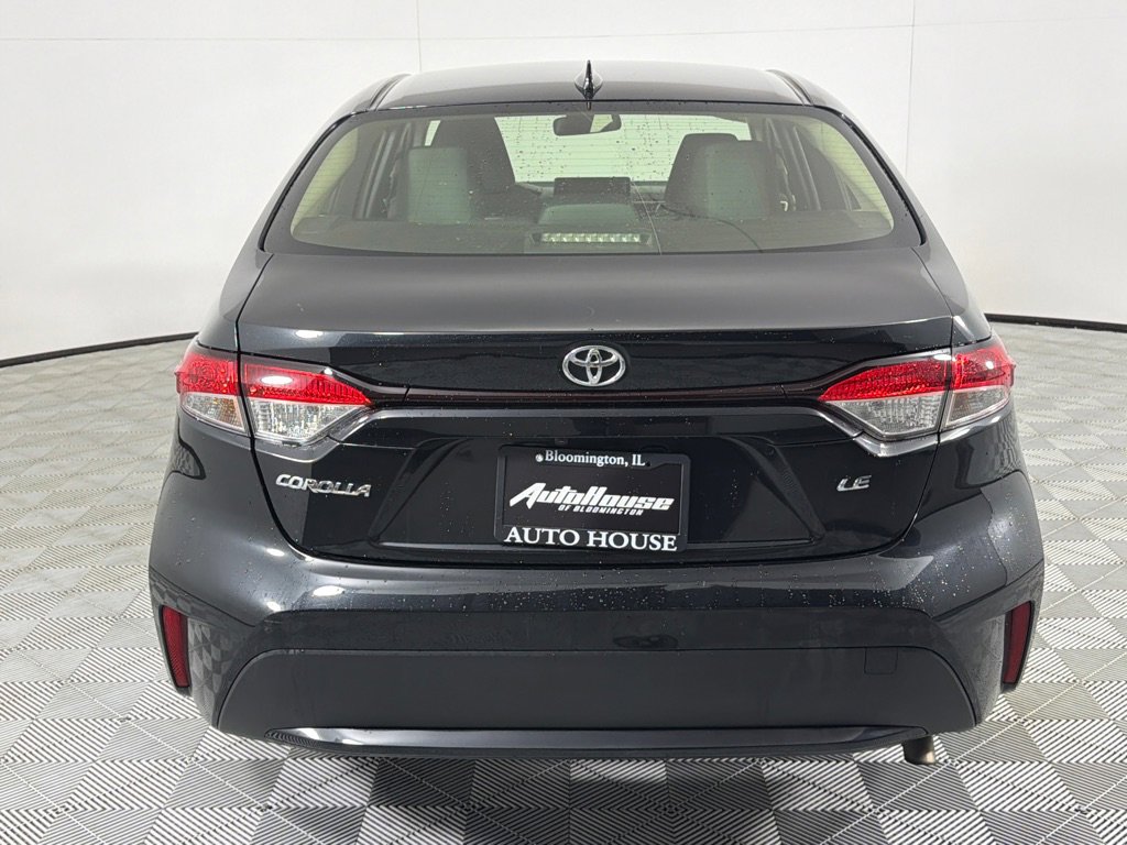 Used 2022 Toyota Corolla LE image 6