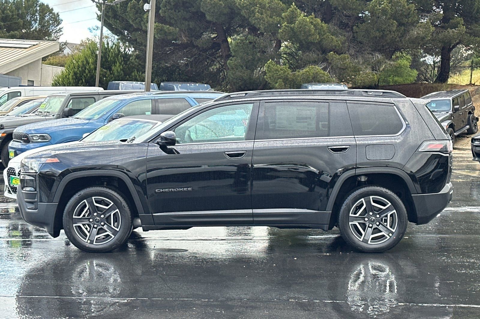 New 2026 Jeep Cherokee Laredo AWD/4WD image 7