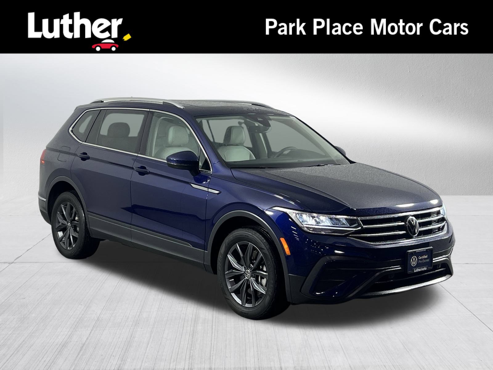 Certified 2022 Volkswagen Tiguan SE w/ Panoramic Sunroof Package image 1
