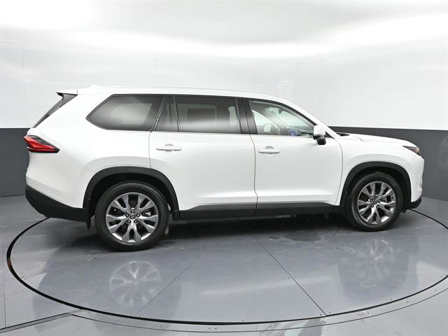 Used 2024 Toyota Grand Highlander Limited image 30