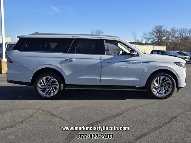 New 2026 Lincoln Navigator L Reserve image 2