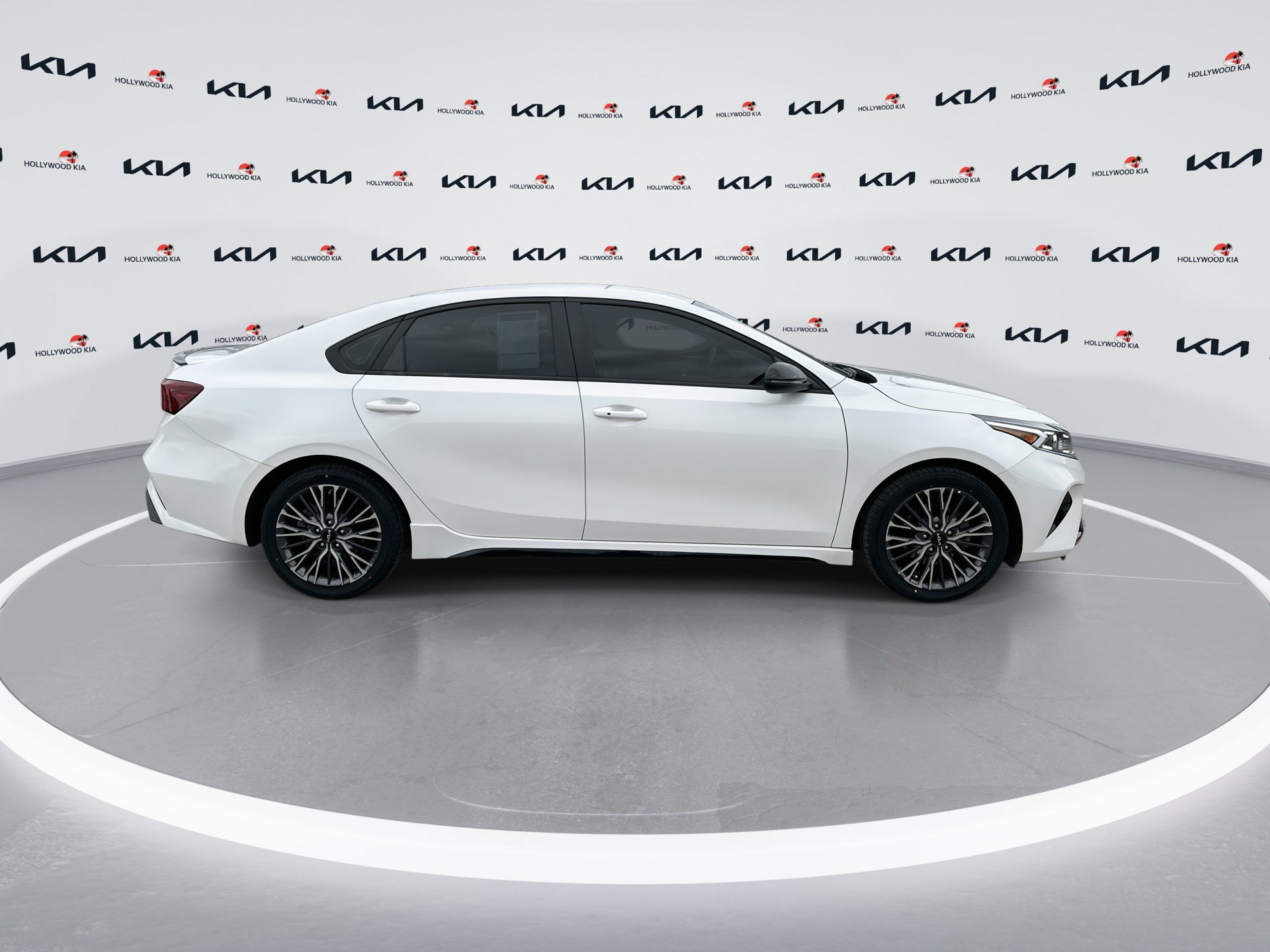 Certified 2024 Kia Forte GT-Line FWD image 9
