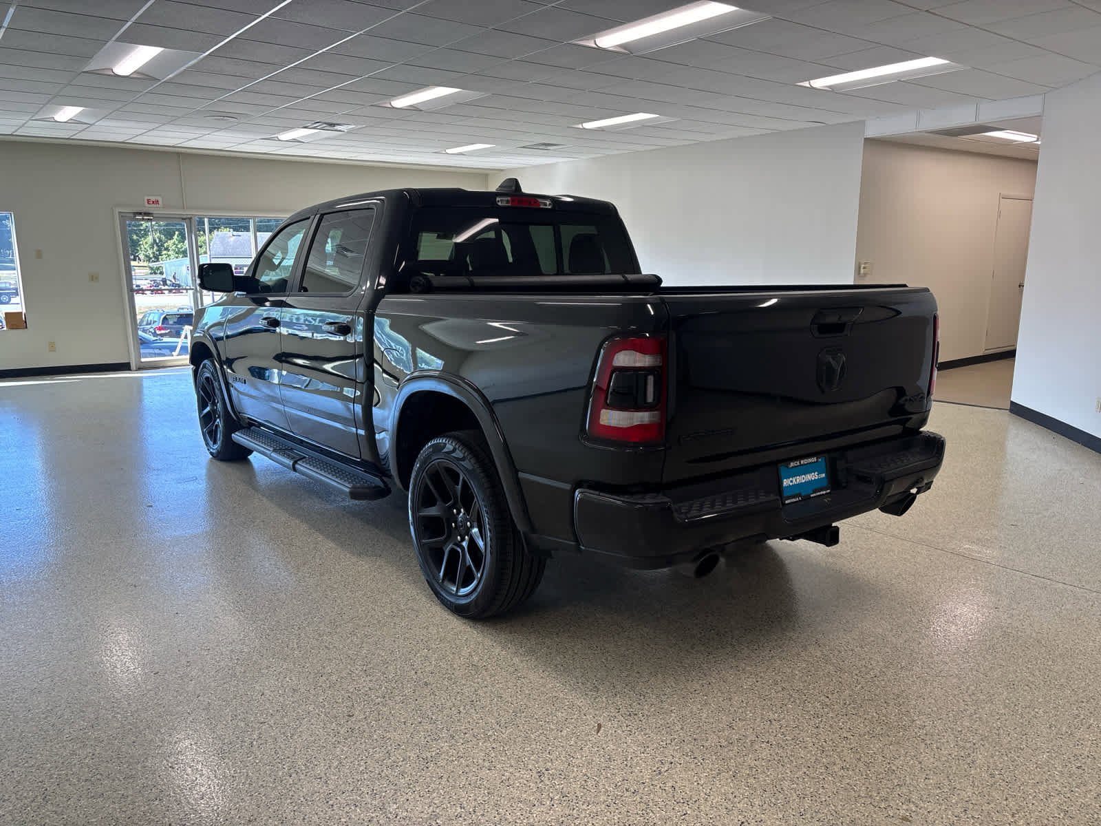 Used 2022 RAM 1500 Laramie image 11