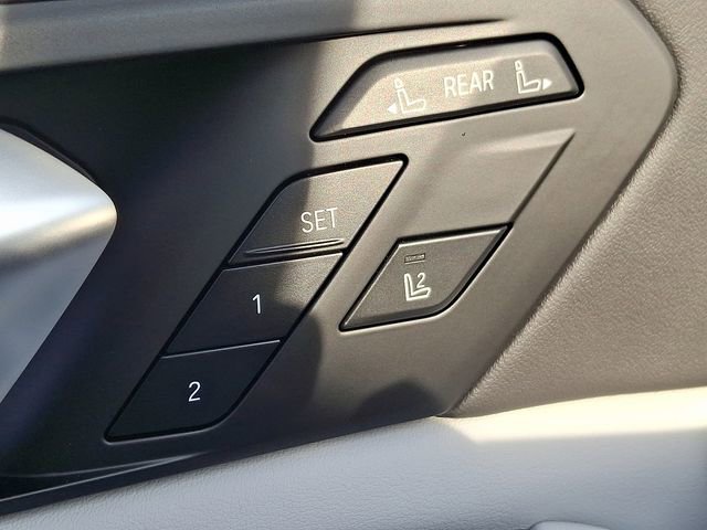 New 2026 BMW X7 xDrive40i image 25
