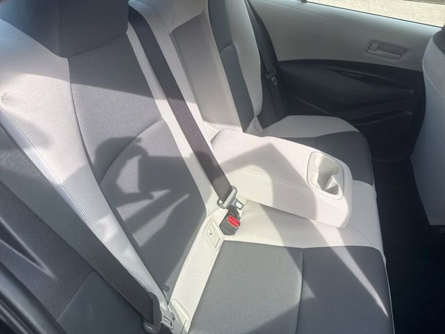 Used 2025 Toyota Corolla LE FWD image 18