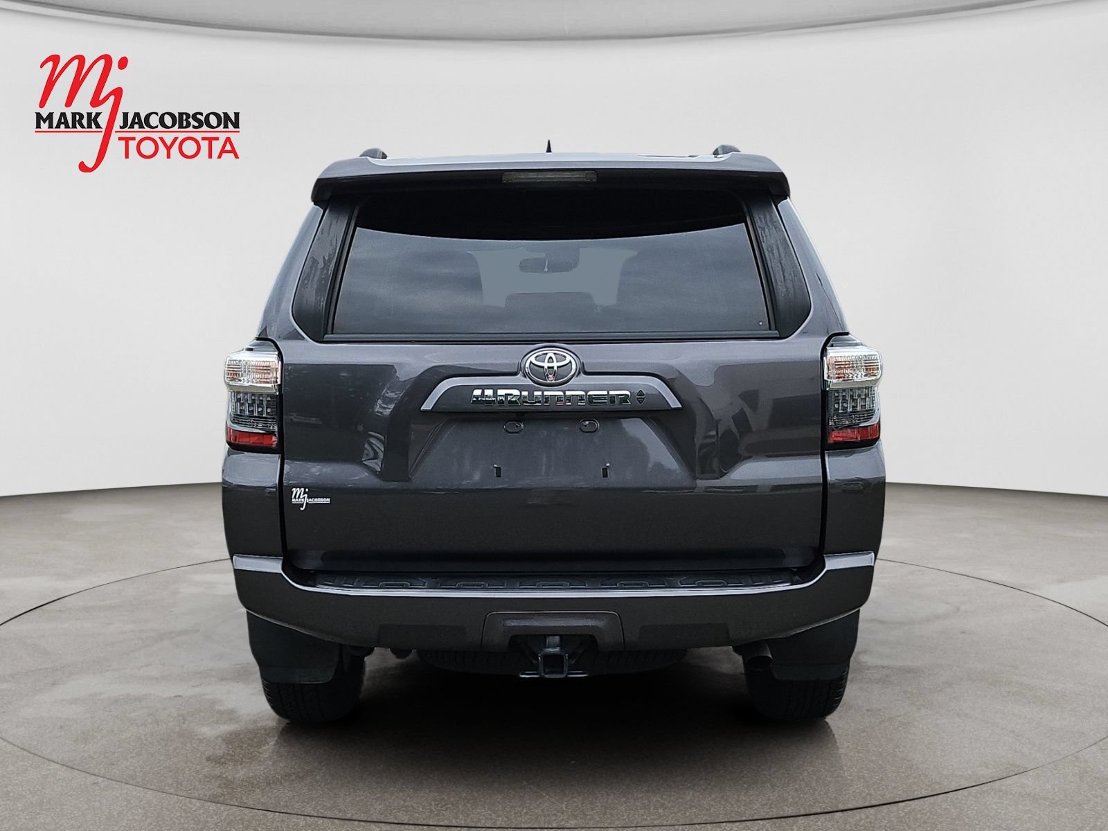 Used 2023 Toyota 4Runner SR5 Premium w/ Moonroof Package RWD image 6