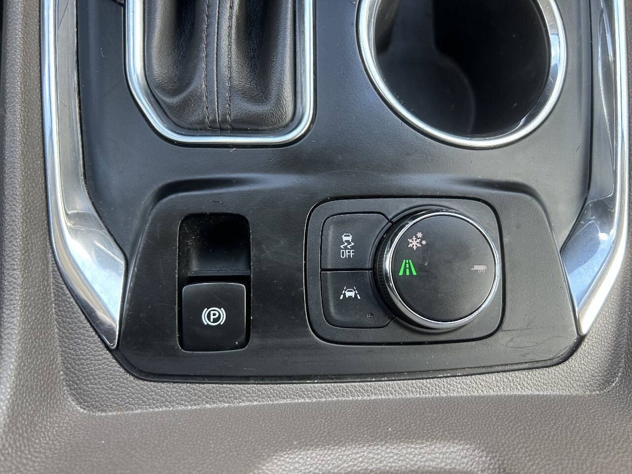 Used 2019 Chevrolet Traverse Premier w/ Driver Confidence II Package FWD image 22
