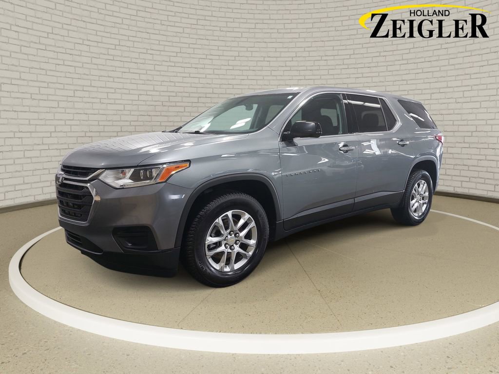 Used 2021 Chevrolet Traverse LS FWD image 1