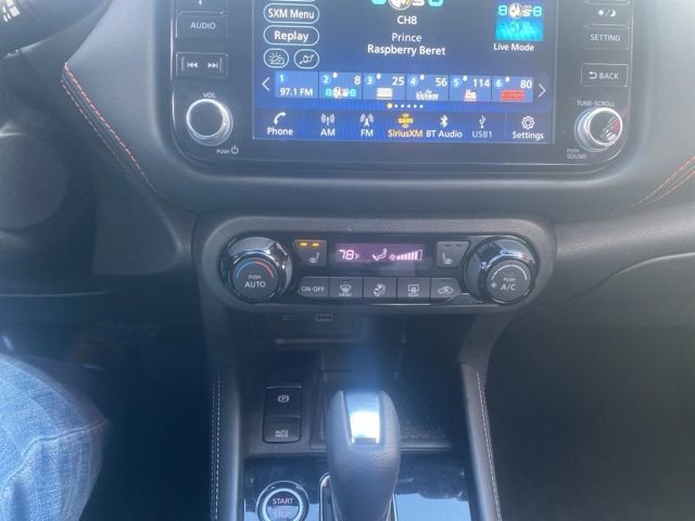 Used 2024 Nissan Kicks SR w/ SR Premium Package FWD image 23