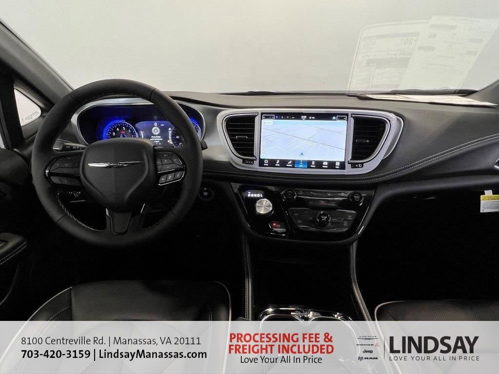 New 2026 Chrysler Pacifica Limited w/ S Appearance Package AWD/4WD image 17