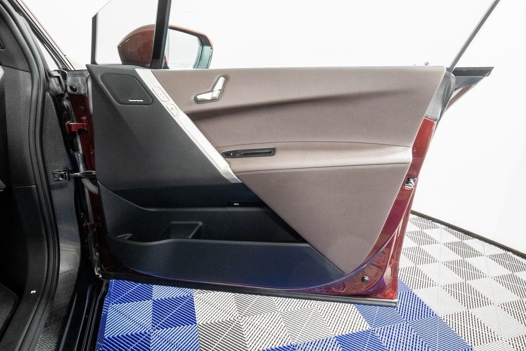 Used 2022 BMW iX xDrive50 w/ Sport Package image 15