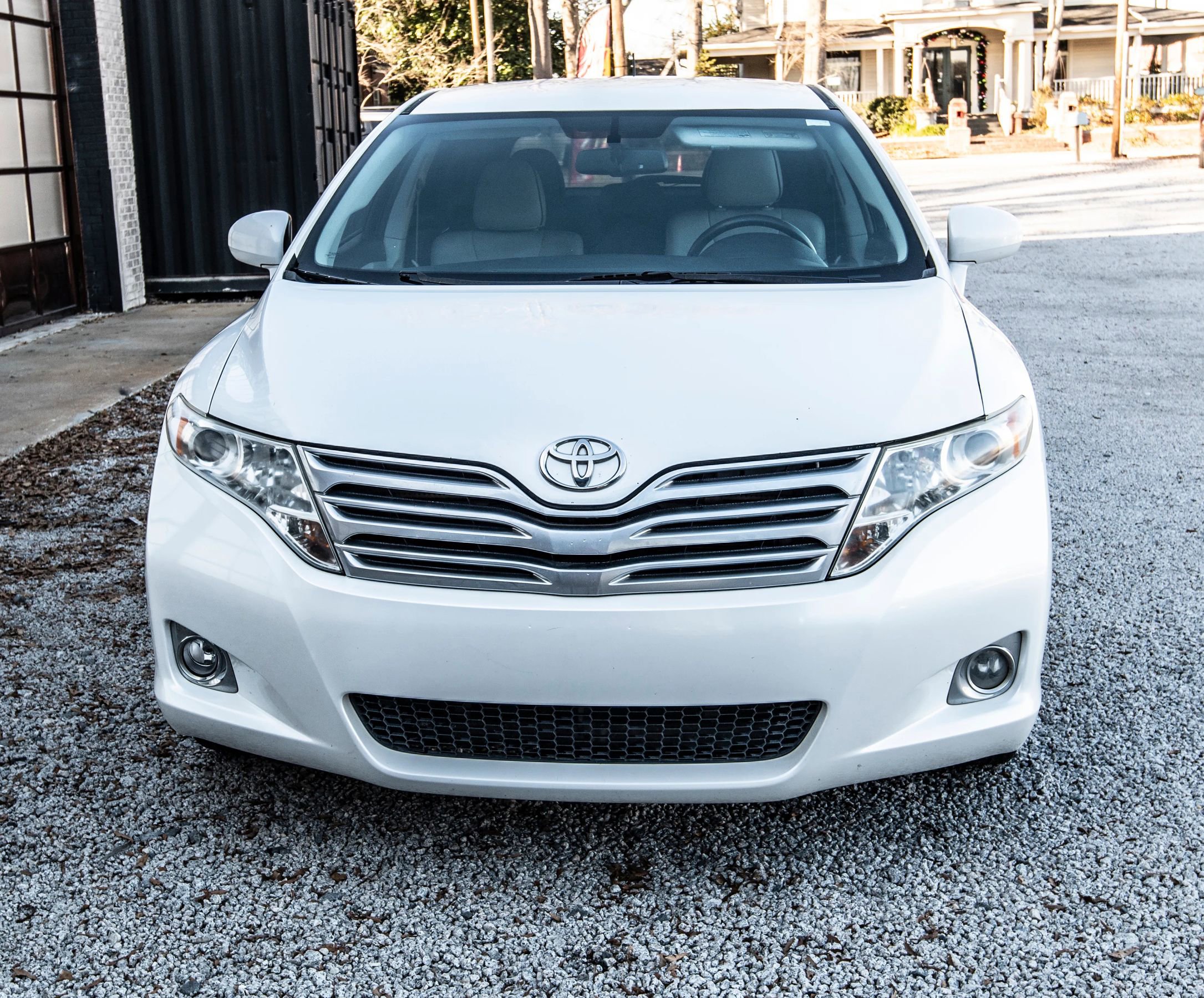 Used 2010 Toyota Venza image 2
