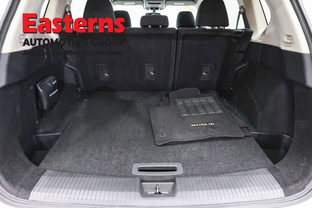 Used 2024 Nissan Rogue S AWD/4WD image 9