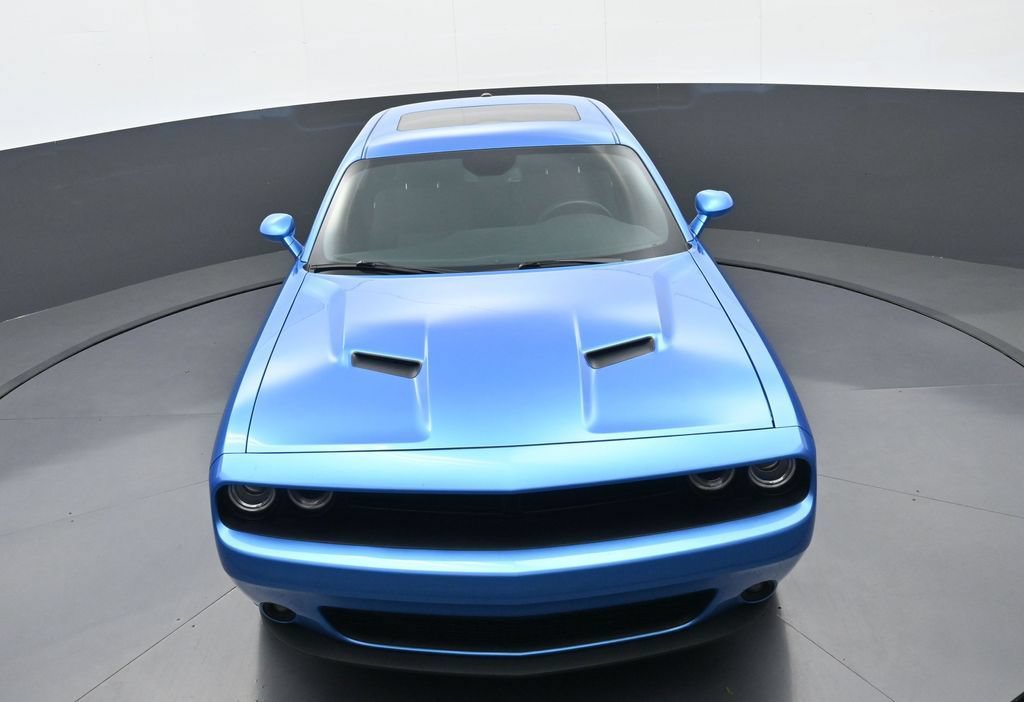 Used 2023 Dodge Challenger SXT w/ Blacktop Package AWD/4WD image 28