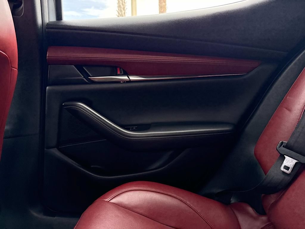 Used 2021 MAZDA MAZDA3 s FWD image 17