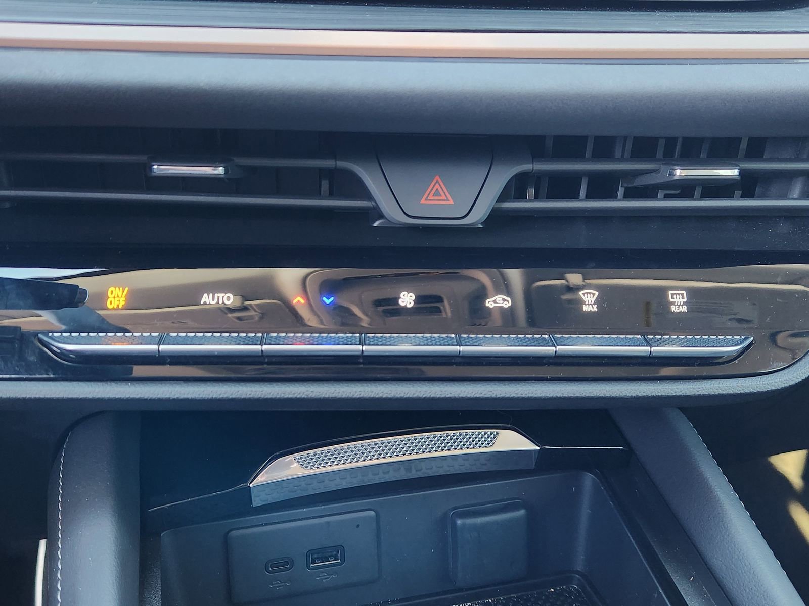 New 2025 Buick Envision Sport Touring image 22