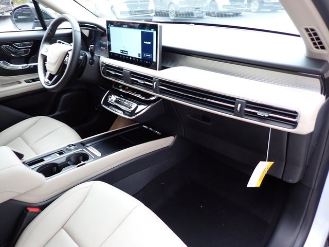 New 2026 Lincoln Corsair Premiere AWD/4WD image 12