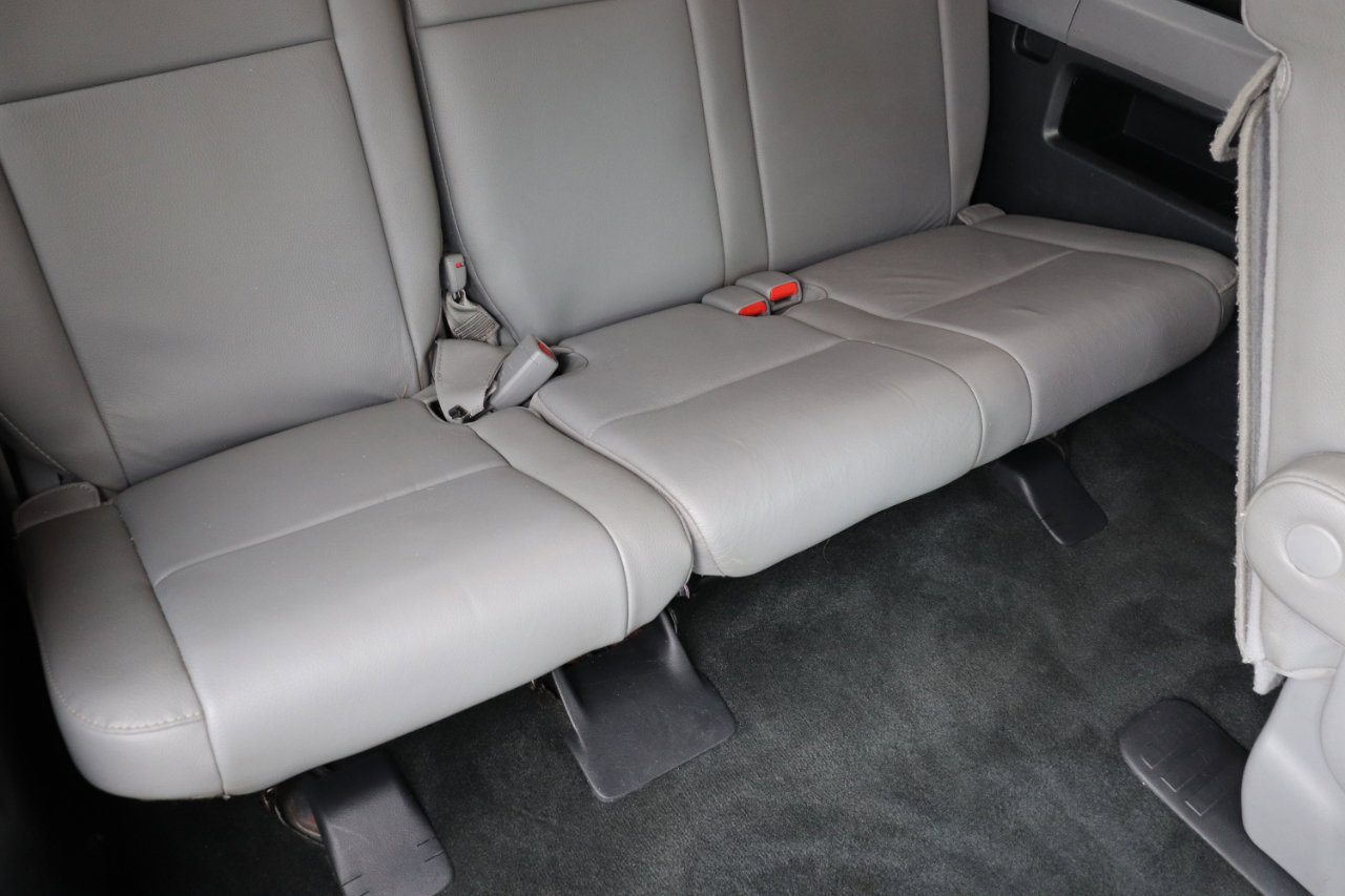 Used 2018 Toyota Sequoia Limited image 38