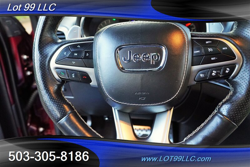 Used 2017 Jeep Grand Cherokee SRT AWD/4WD image 27