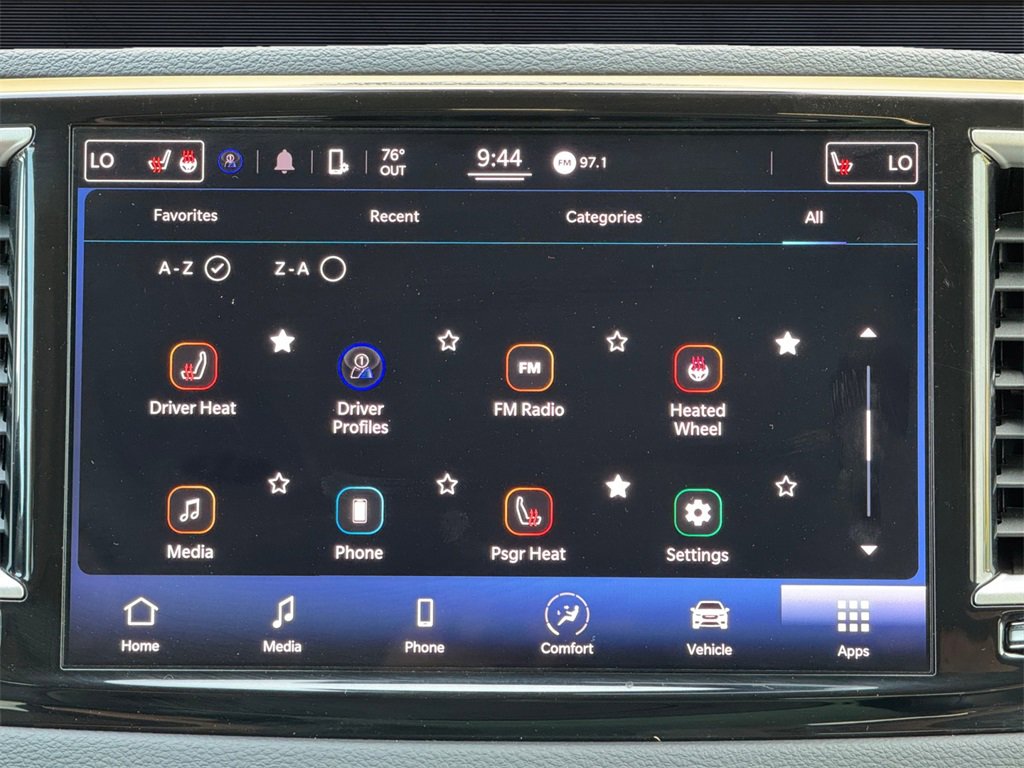 Used 2022 Chrysler Pacifica Touring-L image 13
