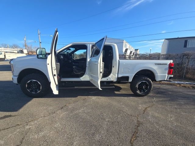 New 2026 Ford F250 Platinum w/ Tremor Off-Road Package image 12