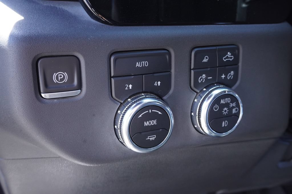 Used 2022 GMC Sierra 1500 Elevation w/ Elevation Premium Package AWD/4WD image 19