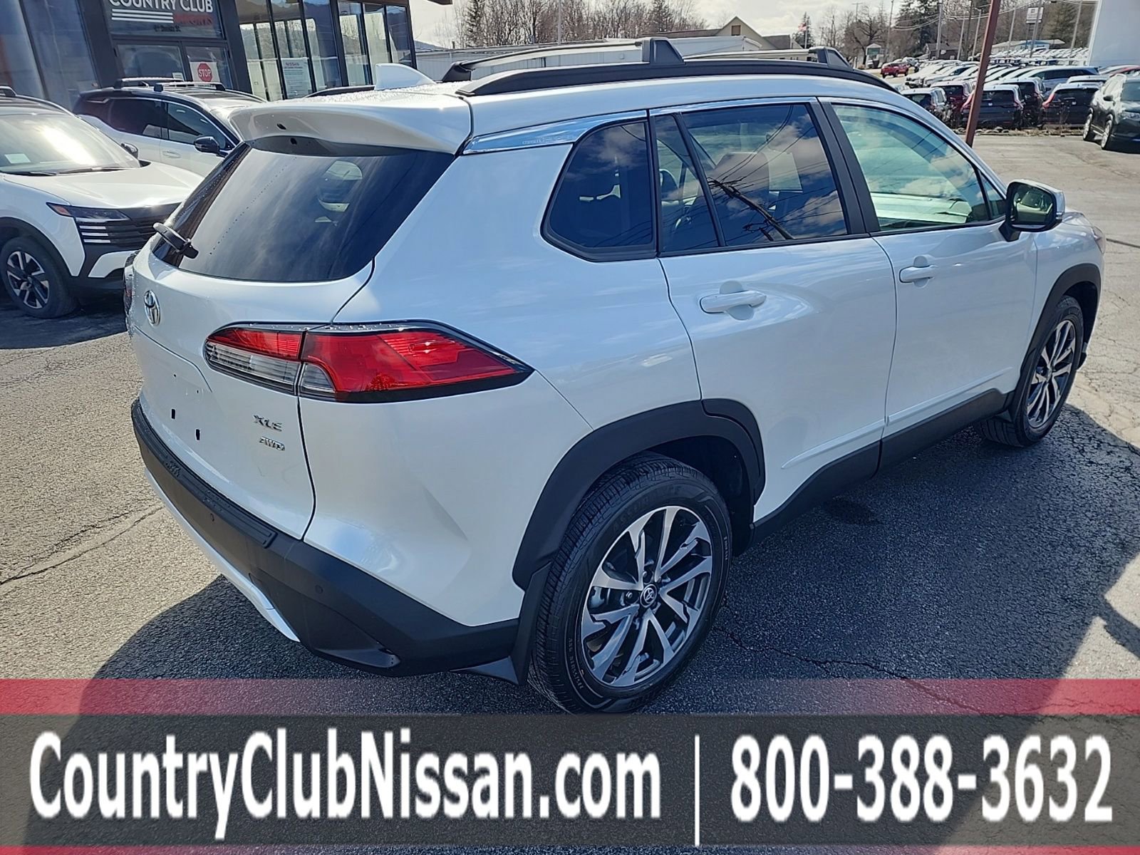 Used 2023 Toyota Corolla Cross XLE w/ Convenience Package image 8