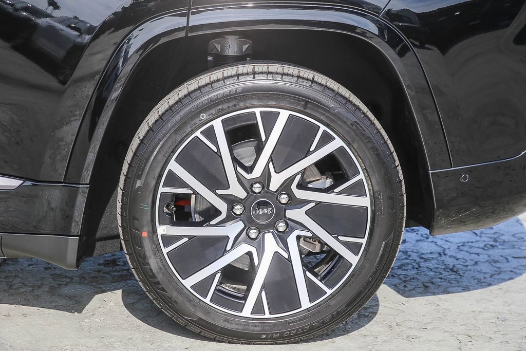 New 2025 Jeep Wagoneer S Limited AWD/4WD image 12