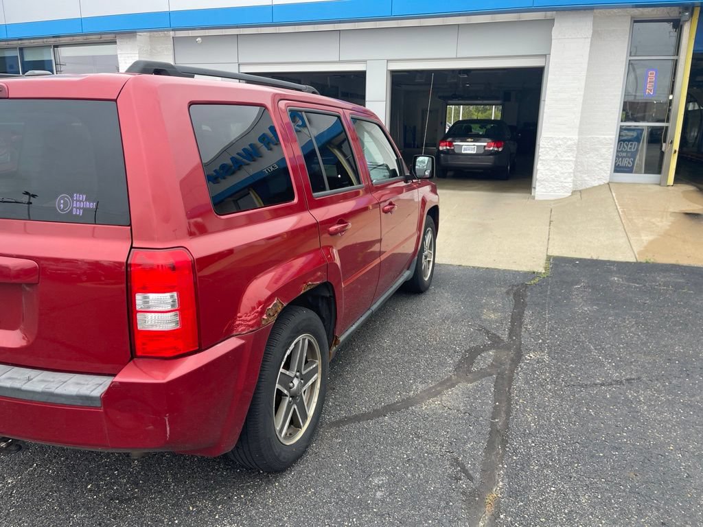 Used 2010 Jeep Patriot Sport AWD/4WD image 9