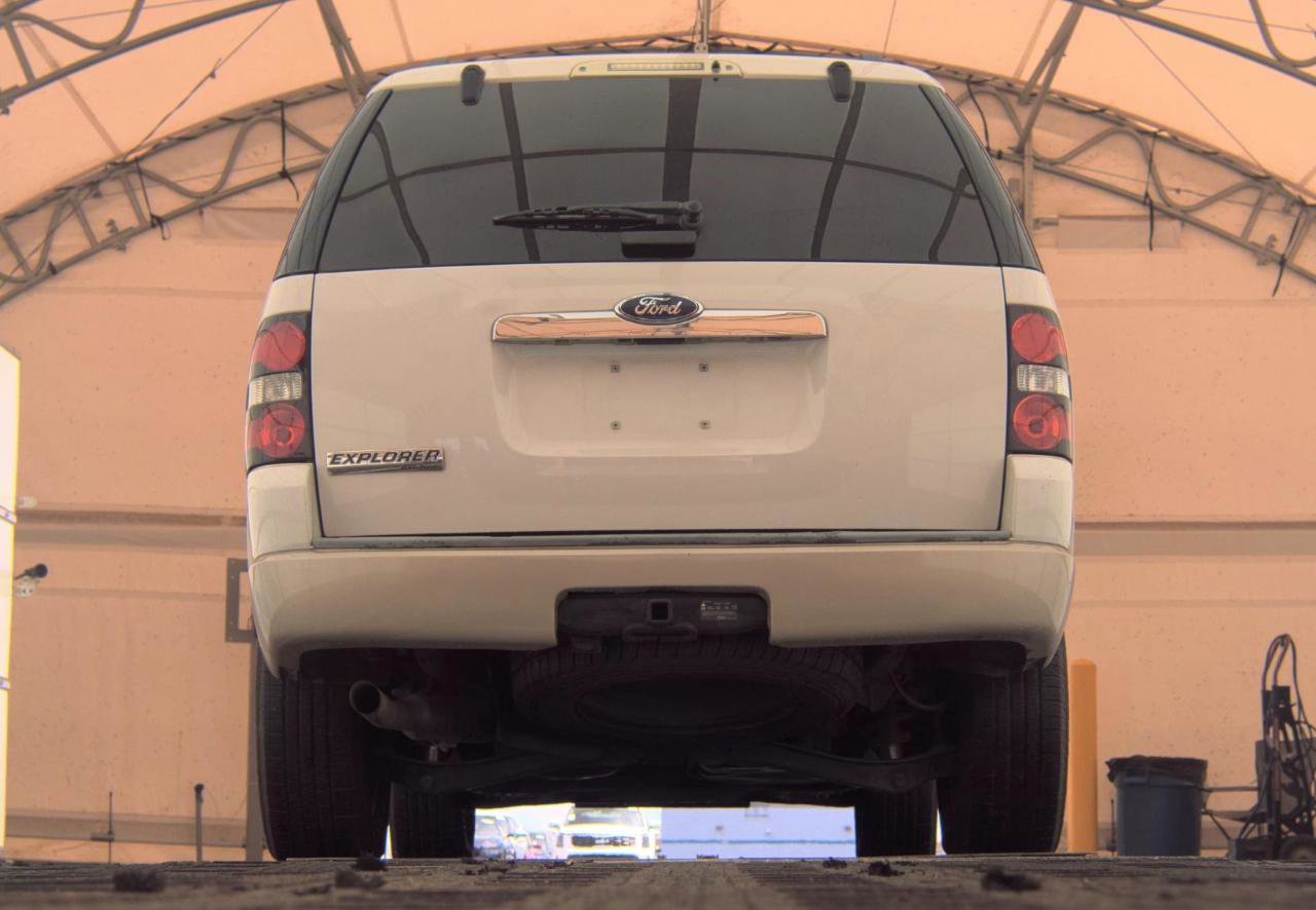 Used 2010 Ford Explorer Eddie Bauer RWD image 7