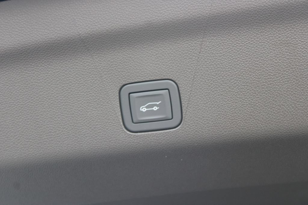 New 2026 Chevrolet Tahoe LT w/ Comfort Package RWD image 17