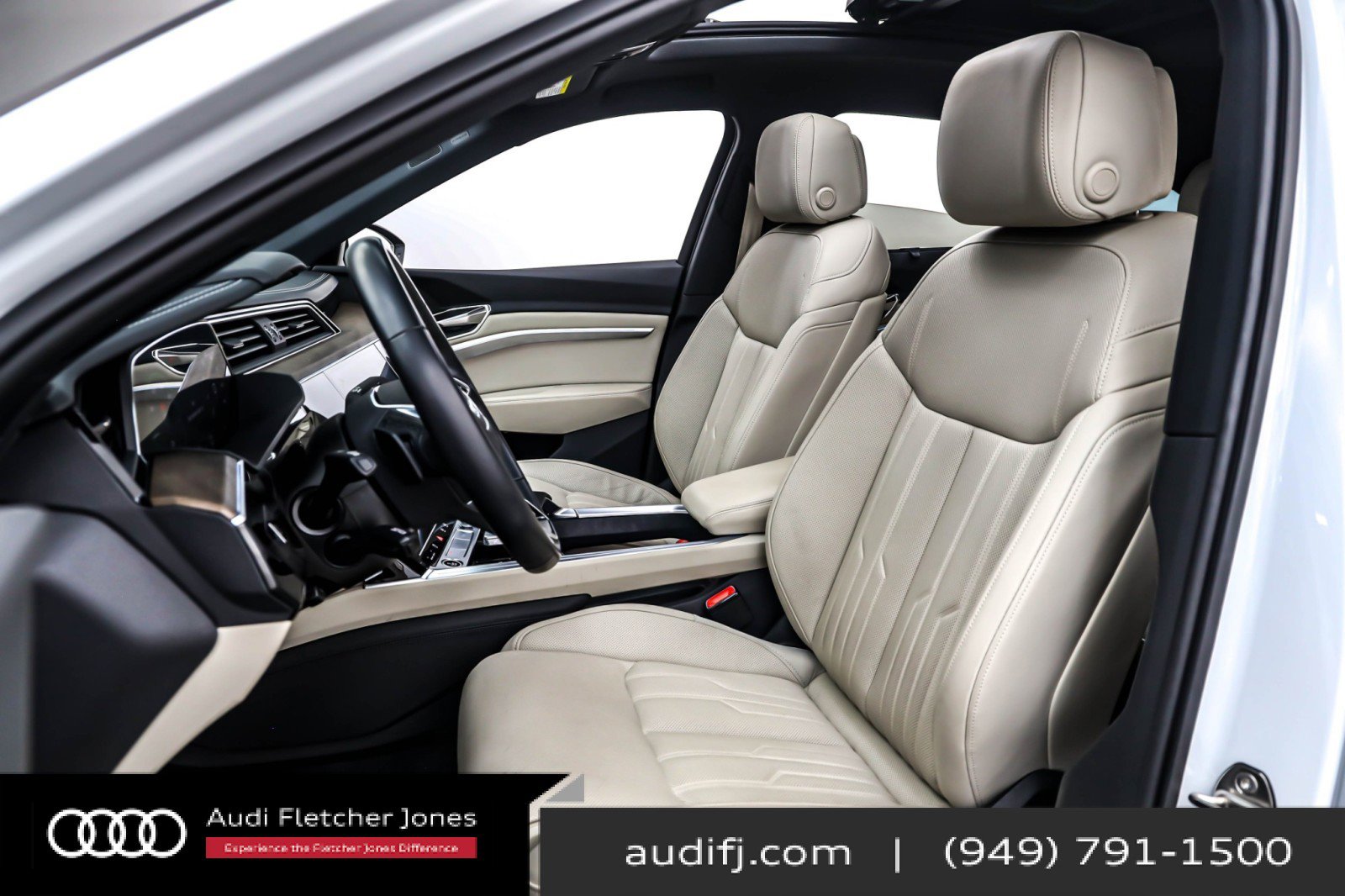 Used 2023 Audi e-tron Prestige w/ Prestige Package image 17