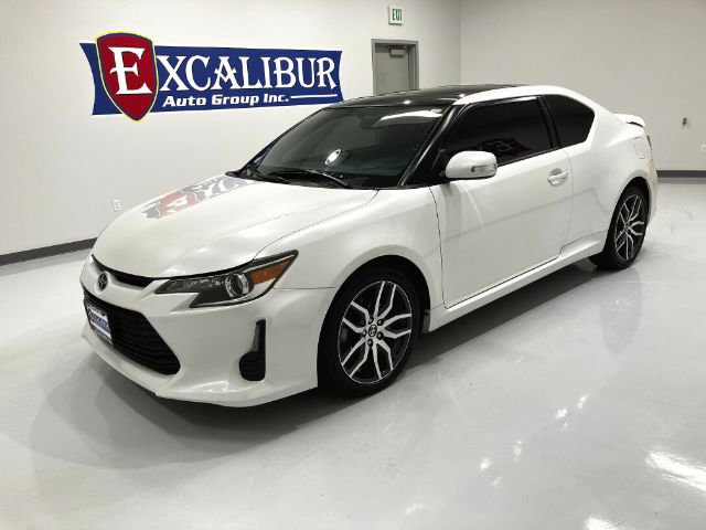 Used 2015 Scion tC image 8