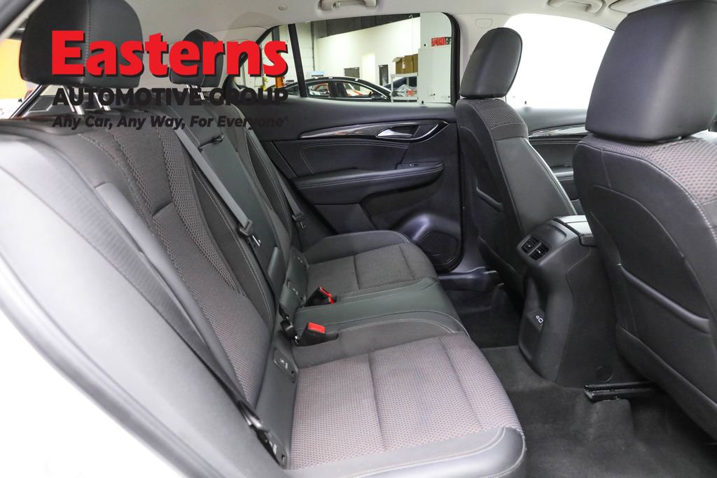 Used 2023 Buick Envision Preferred image 24