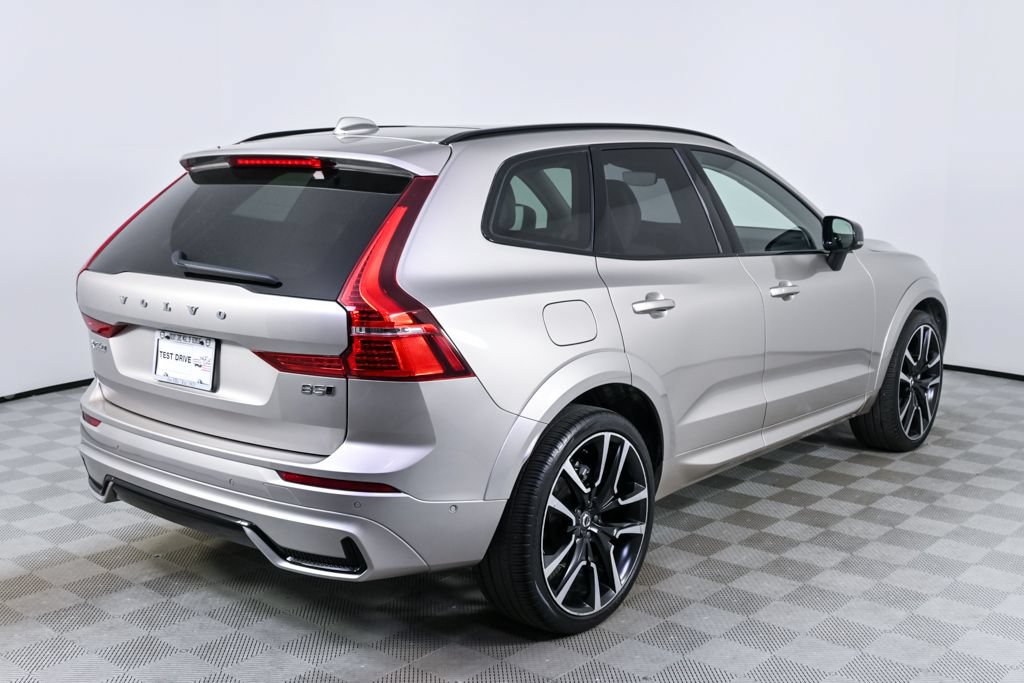 Certified 2024 Volvo XC60 B5 Ultimate AWD/4WD image 30