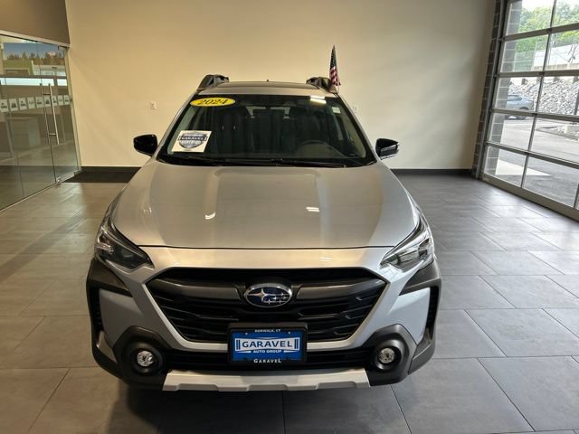 Used 2024 Subaru Outback Limited AWD/4WD image 2