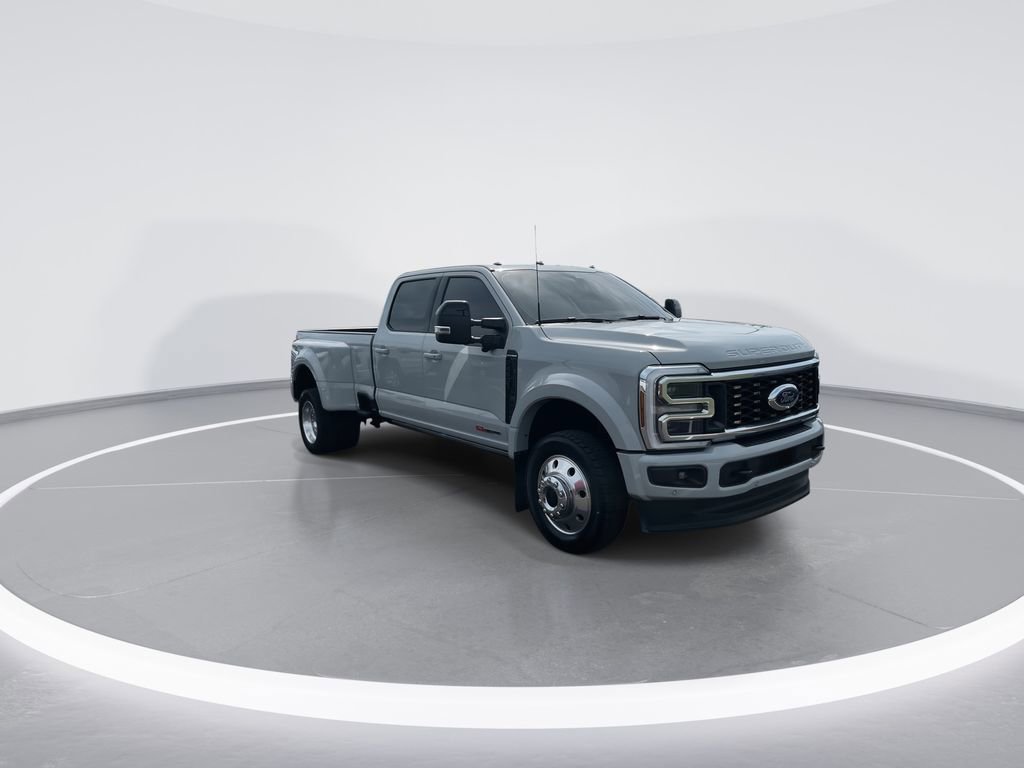 Used 2025 Ford F450 Platinum w/ FX4 Off-Road Package AWD/4WD image 2