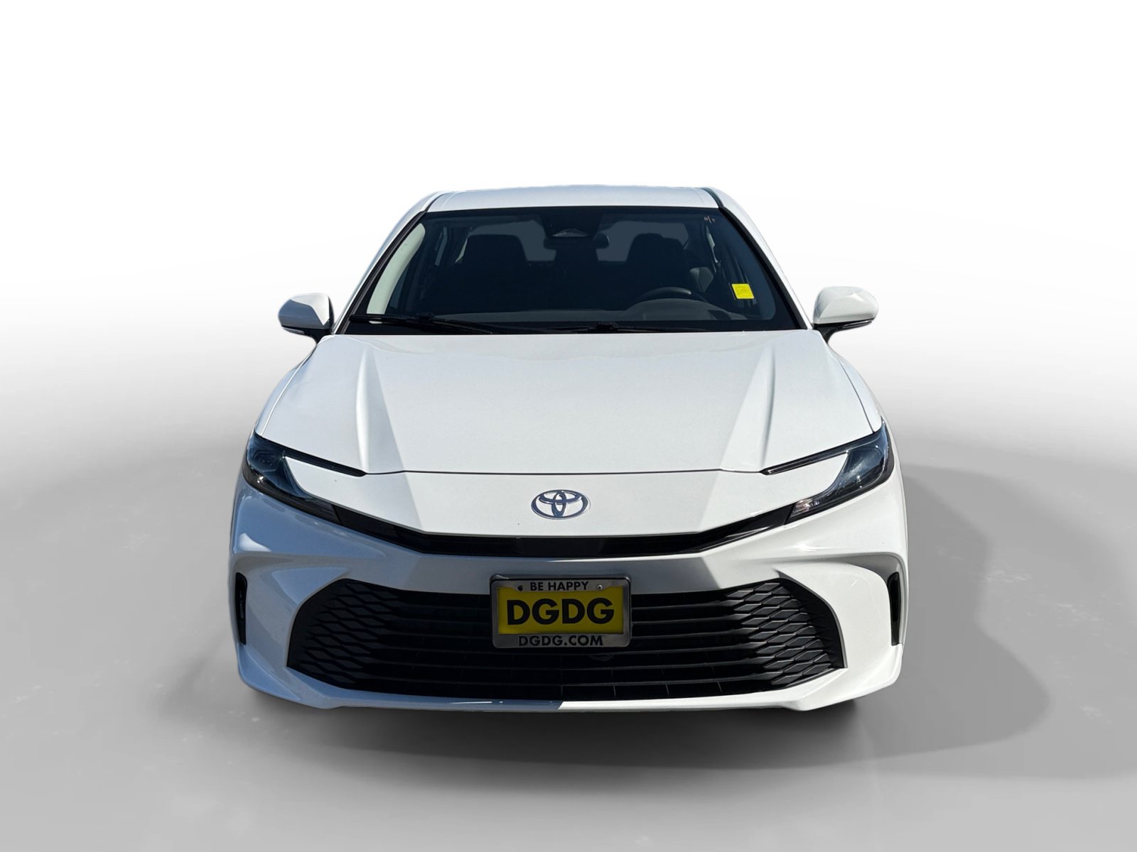 Used 2025 Toyota Camry LE FWD image 8