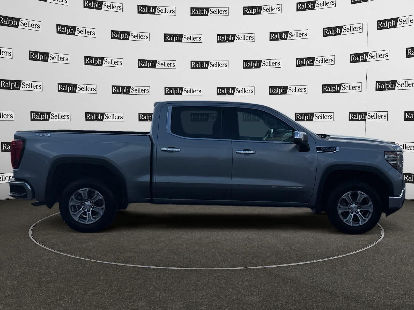 Used 2025 GMC Sierra 1500 SLT AWD/4WD image 7