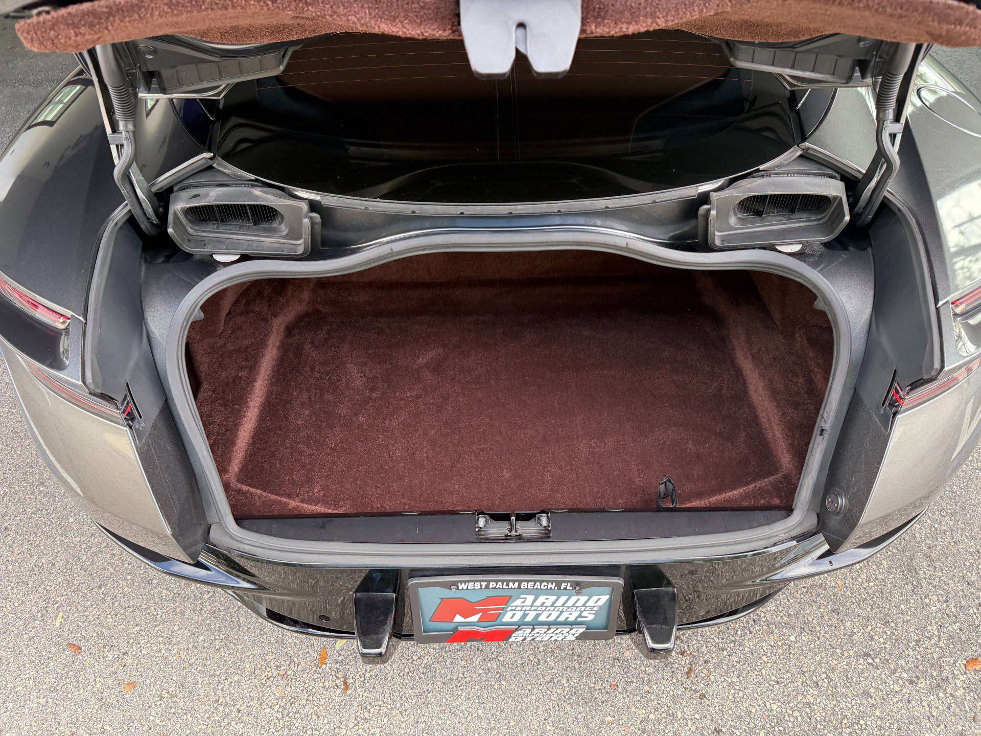 Used 2018 Aston Martin DB11 V12 RWD image 33