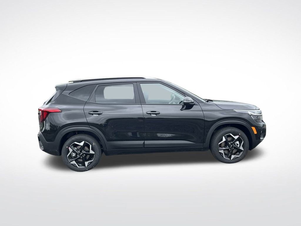 New 2026 Kia Seltos S image 6
