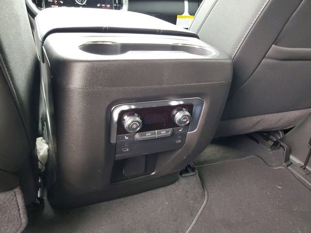 New 2026 GMC Yukon Elevation RWD image 16