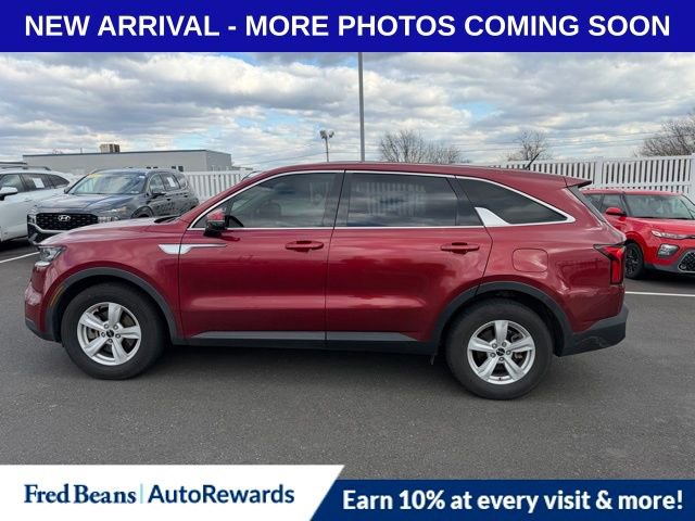 Used 2022 Kia Sorento LX image 4