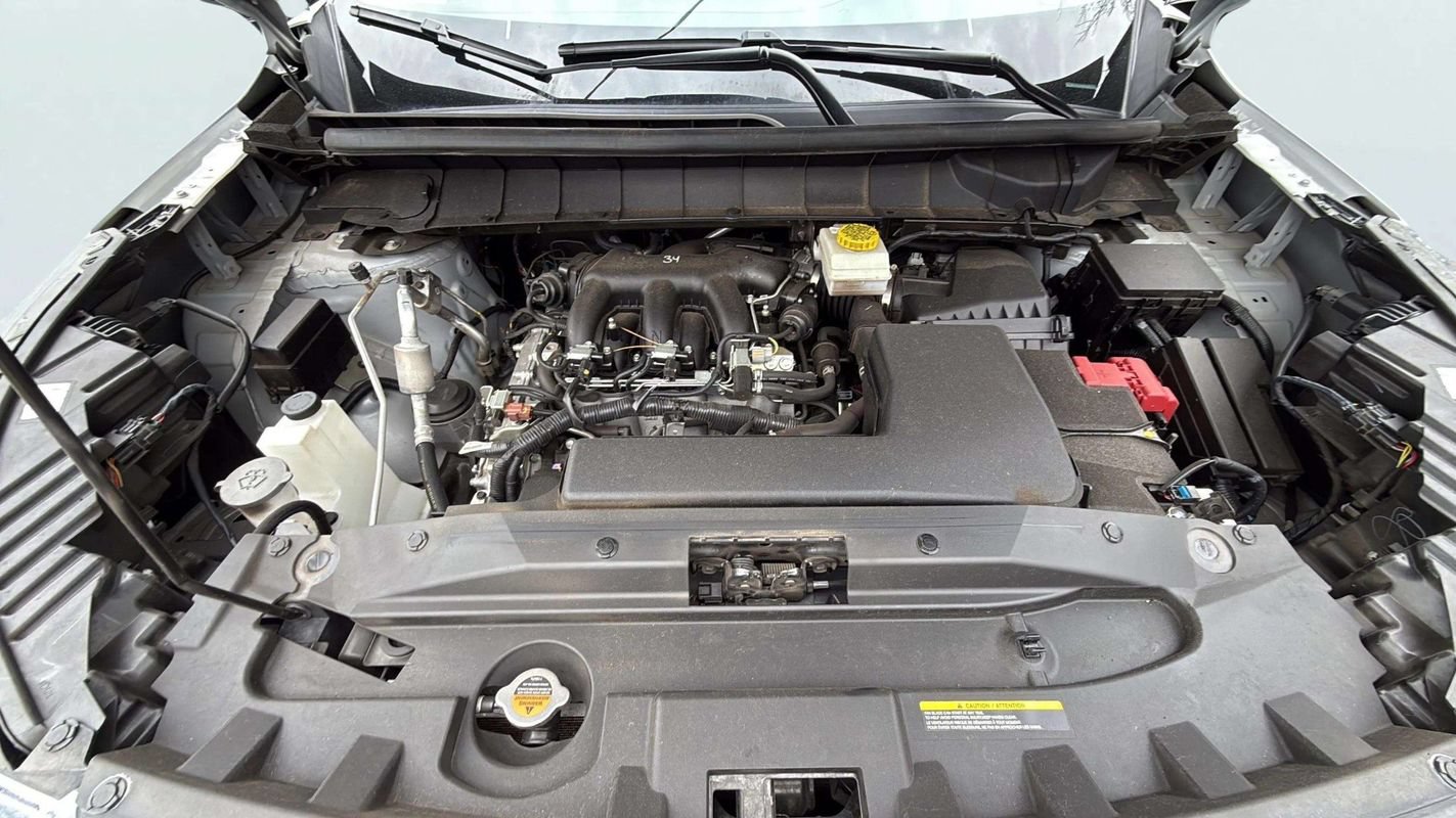 Used 2024 Nissan Pathfinder SV AWD/4WD image 25