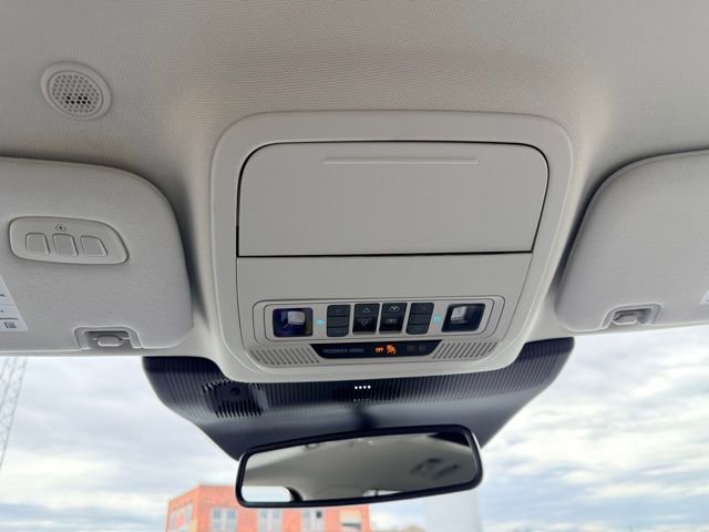 Used 2025 Ford Explorer Platinum w/ Ultimate Package image 29