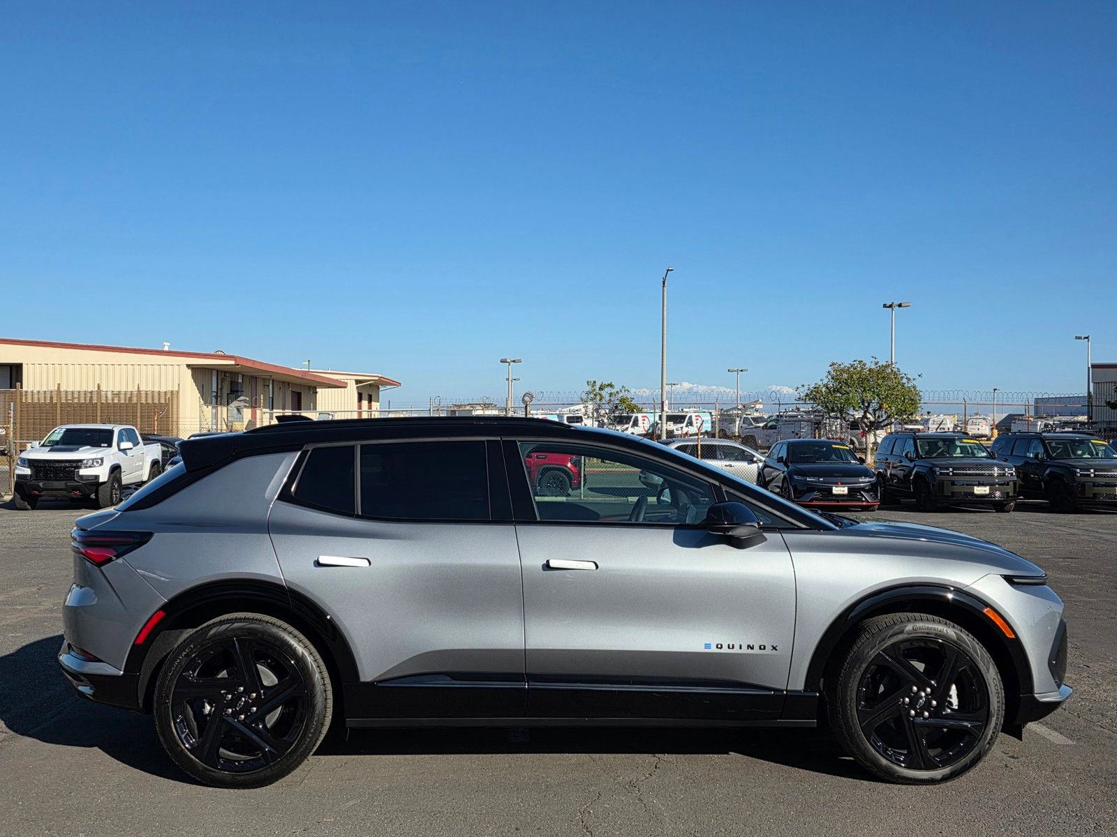New 2026 Chevrolet Equinox EV RS image 8