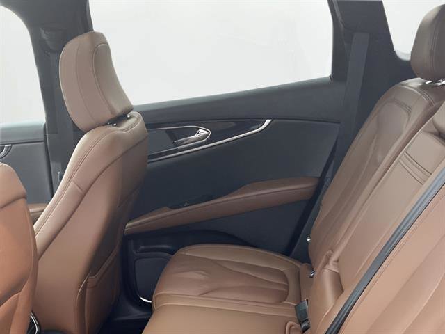 Used 2022 Lincoln Nautilus Reserve w/ Equipment Group 201A image 11