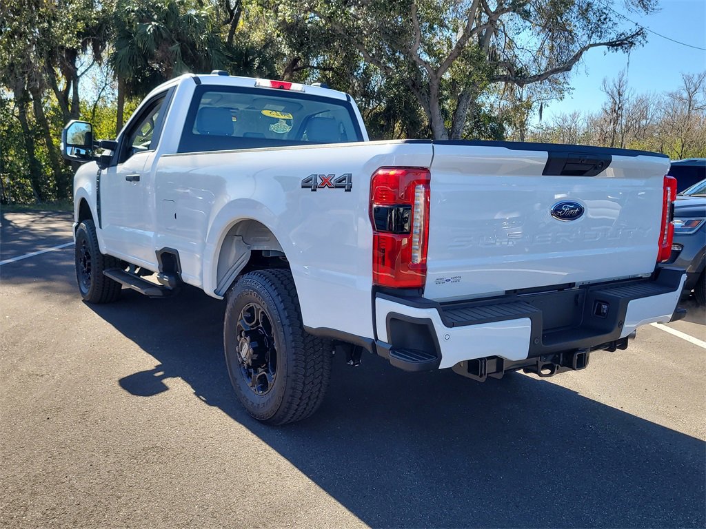 Used 2025 Ford F250 XL w/ STX Appearance Package image 3