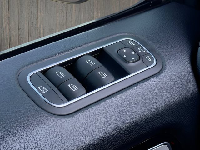 Used 2019 Mercedes-Benz G 550 image 32