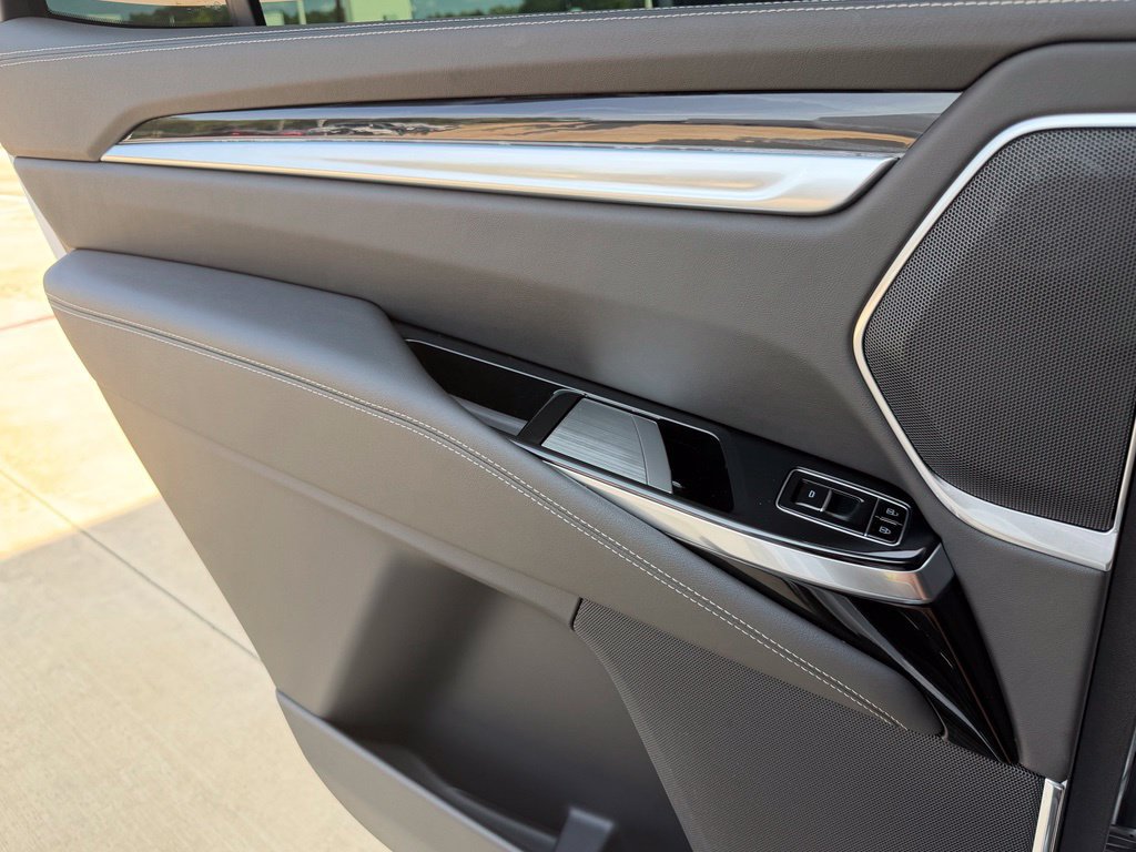 New 2026 Cadillac Escalade Sport w/ LPO, Floor Liner Package AWD/4WD image 26